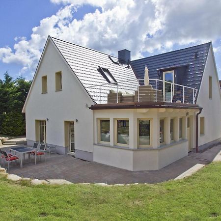 Ferienhaus Auszeit Fewo 03 - Dachterrasse, Ruhige Lage Middelhagen Bagian luar foto